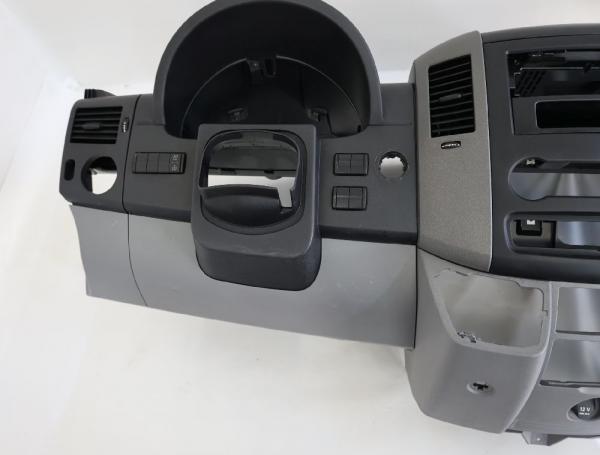 Armaturenbrett Mercedes SPRINTER II Kasten (906) (6.06-9.13) 313 CDI