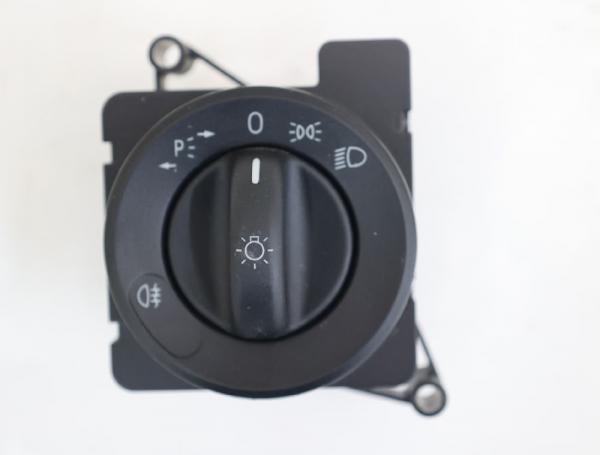 Schalter Licht Mercedes SPRINTER II Kasten (906) (6.06-9.13) 313 CDI