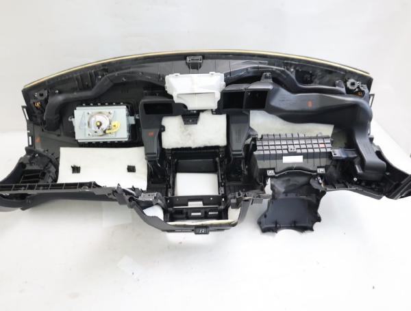 Armaturenbrett 68200JG41C Nissan X-TRAIL 2