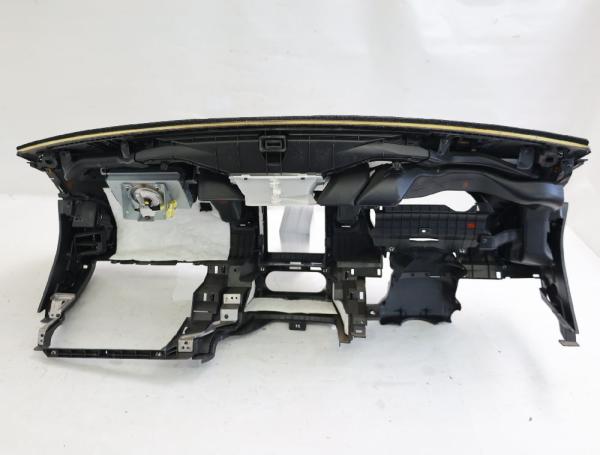 Armaturenbrett 68200JG41C Nissan X-TRAIL 2