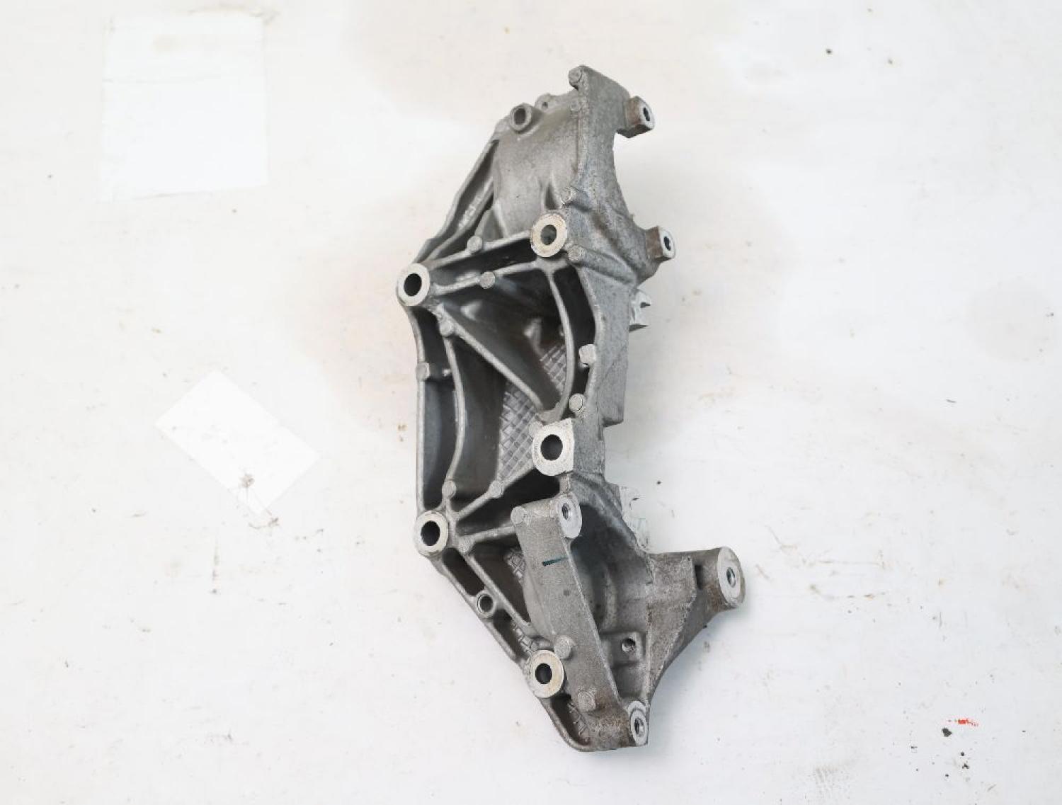 Aggregatehalter 117103585R Nissan X-TRAIL 2