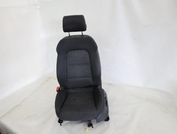 Sitz vorn links 1K0881157D Audi A3 Sportback 8P