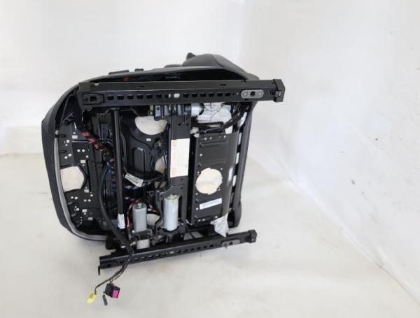 Sitz vorn links 1K0881157D Audi A3 Sportback 8P
