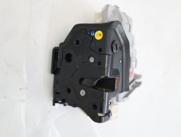 Türschloß hinten links 1P0839015 Seat LEON 2 1P1