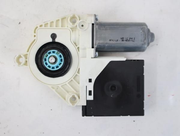 Fensterheber-Motor vorn rechts 1P0837402D Seat LEON 2 1P1