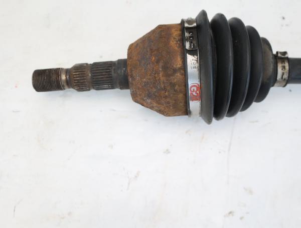 Antriebswelle vorn links 13124206 Opel ASTRA H