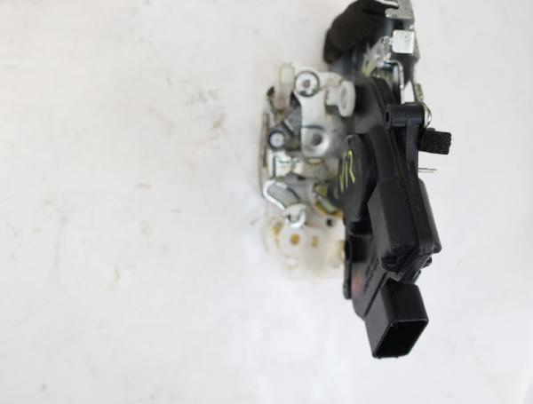 Türschloß vorn rechts B82B84R1 Mazda 5 CR