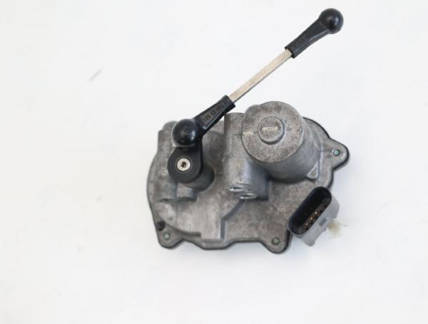 Stellmotor sonstige 059129086L VW PHAETON 3D