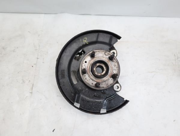 Achsschenkel vorn rechts 13319481 Opel ASTRA J Caravan