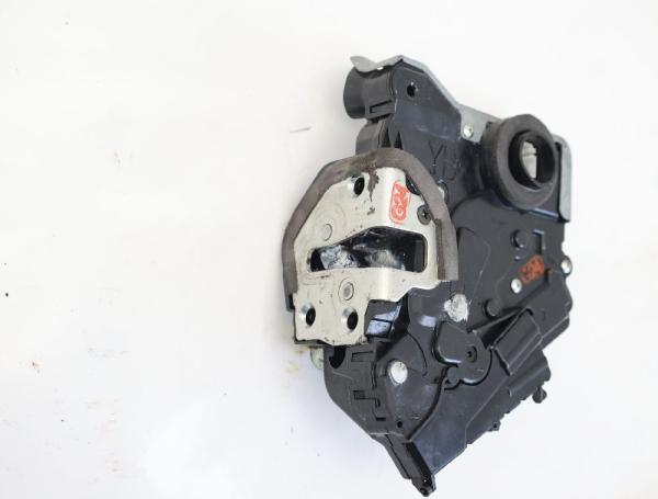 Türschloß vorn links 6904047070 Toyota PRIUS 2 NHW20