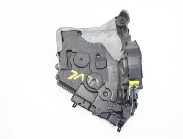 Türschloß vorn links 6904047070 Toyota PRIUS 2 NHW20