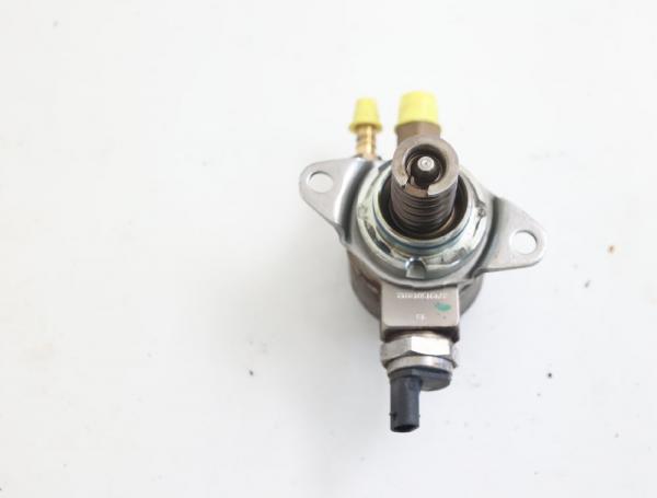 Hochdruckpumpe 03C127026R Skoda YETI