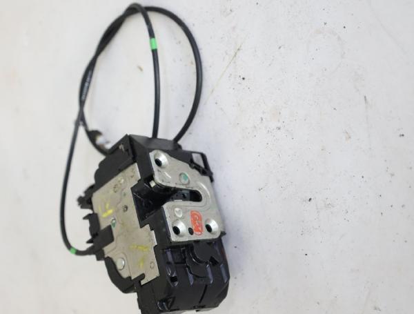 Türschloß vorn rechts 80500AX61A Nissan MICRA 3 K12