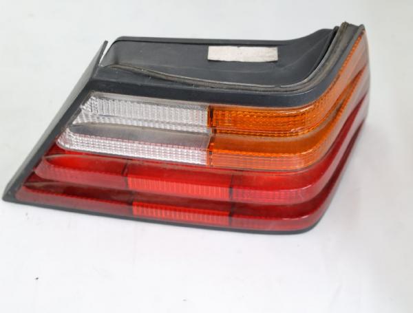 Rückleuchte rechts 1248200464 Mercedes W124 Stufenheck