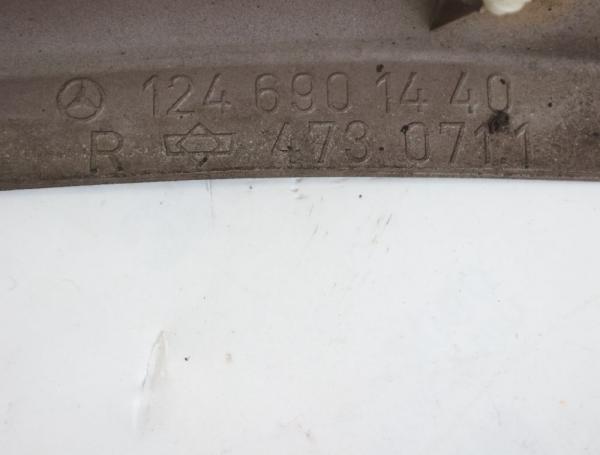 Abdeckung 1246901440 Mercedes W124 Stufenheck