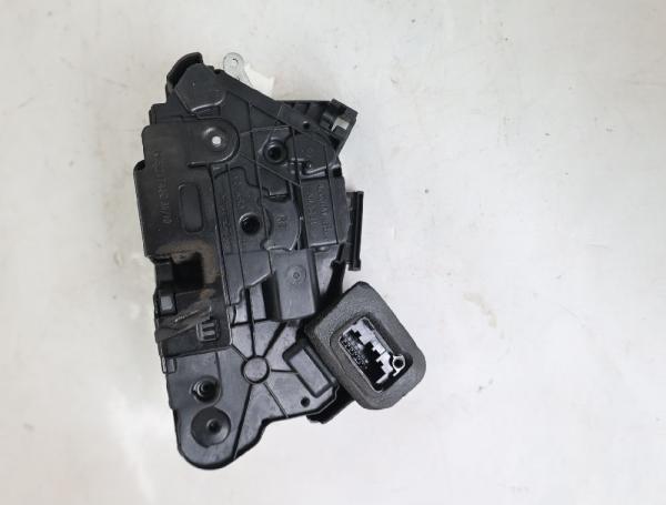 Türschloß vorn rechts 5K2837016B VW POLO 5 6R