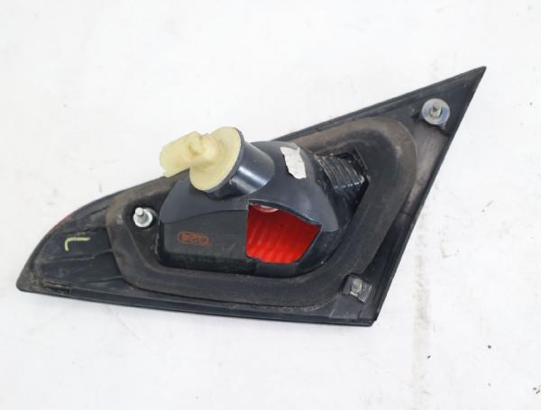 Rückleuchte links innen 8337A051 Mitsubishi COLT 6 Z3