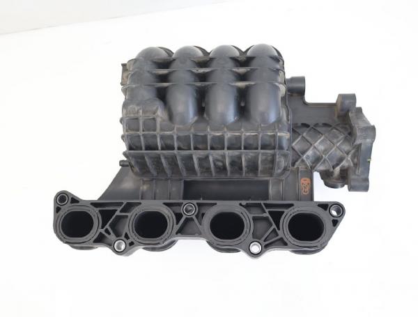 Ansaugkrümmer MN143823 Mitsubishi COLT 6 Z3