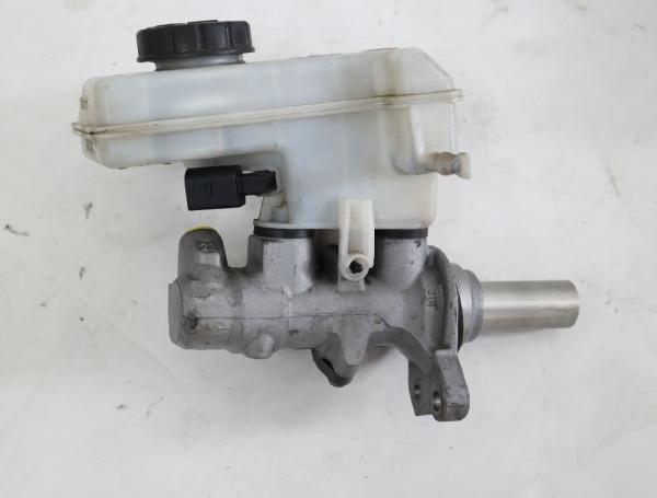 Hauptbremszylinder 5Q1611301B Skoda OCTAVIA 3 5E
