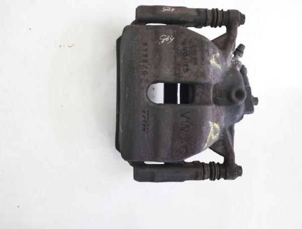 Bremssattel vorn rechts 8V0615124 Skoda OCTAVIA 3 5E