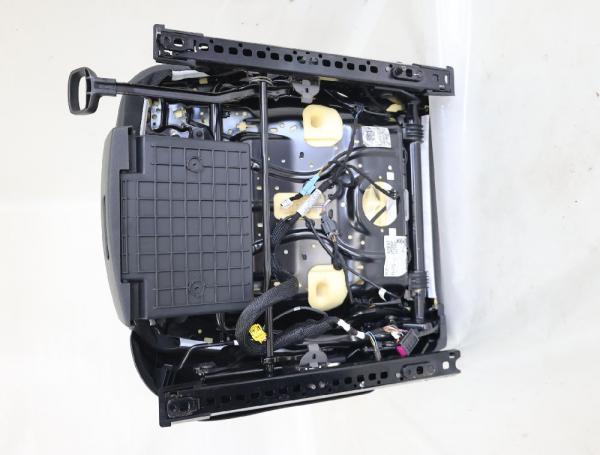 Sitz vorn rechts 5E0881022B Skoda OCTAVIA 3 5E