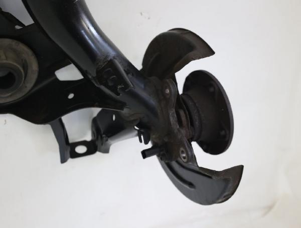 Achse hinten 5Q0501049D Skoda OCTAVIA 3 5E