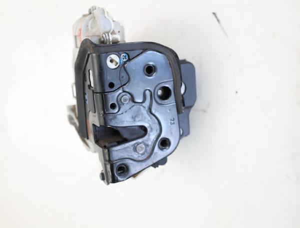 Türschloß vorn rechts 8E1837016AA Audi A4 Avant 8E B7