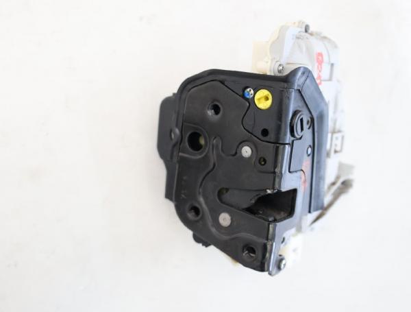 Türschloß hinten links 8E0839015AA Audi A4 Avant 8E B7