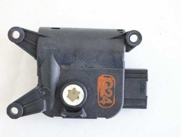 Stellmotor Heizung 0132801305 Audi A4 Avant 8E B7