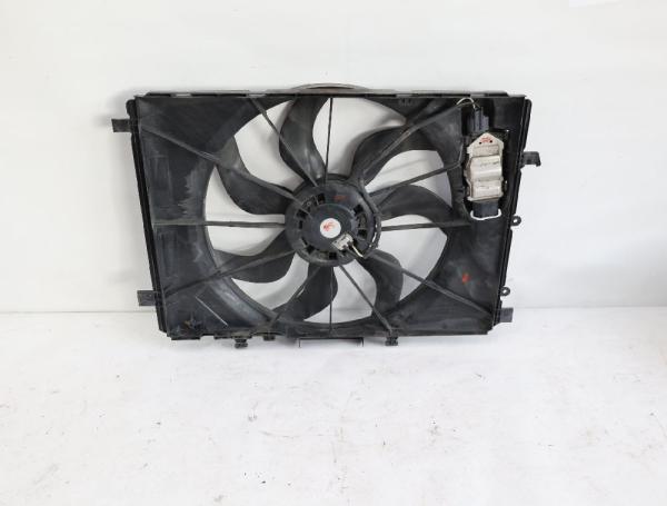 Ventilator (am Kühler) 2465000064 Mercedes B-KLASSE W246