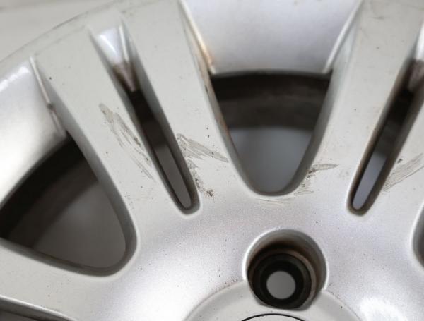 Felge Alu/Leichtmetall vorn rechts 13226744 Opel MERIVA A