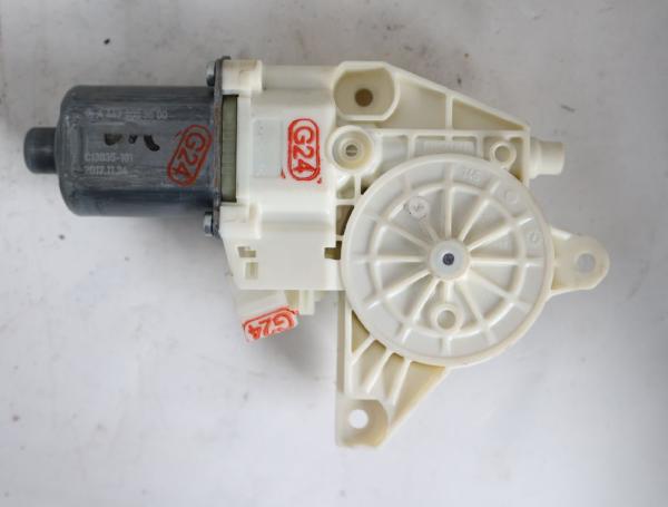 Fensterheber-Motor vorn rechts C13835101 Mercedes VITO 3 Kasten 447