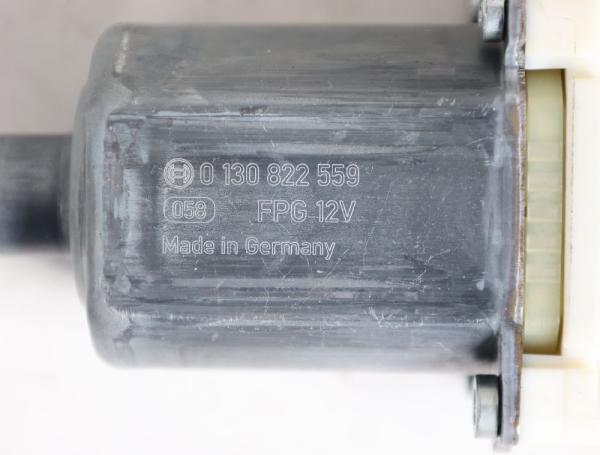 Fensterheber-Motor vorn rechts C13835101 Mercedes VITO 3 Kasten 447