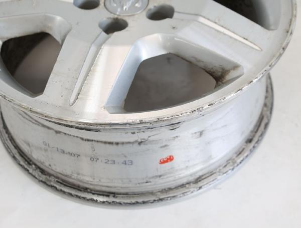 Felge Alu/Leichtmetall hinten rechts 05191765AB Dodge CALIBER
