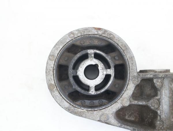 Aggregatehalter 6393506101 Mercedes VITO 2 W639
