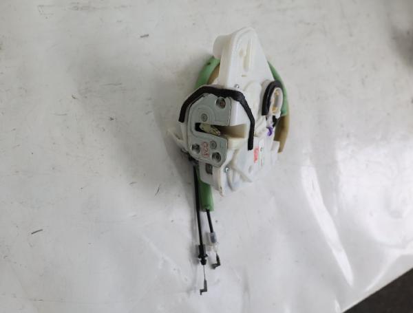 Türschloß vorn links BLE959310 Mazda 3 BM