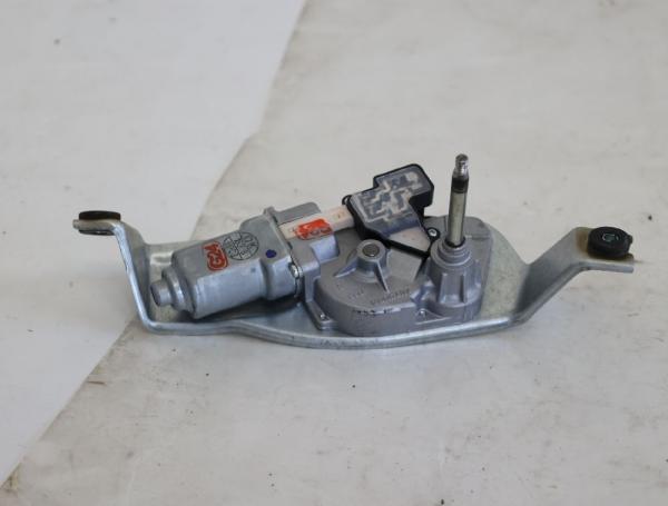 Scheibenwischermotor hinten BJT667450 Mazda 3 BM