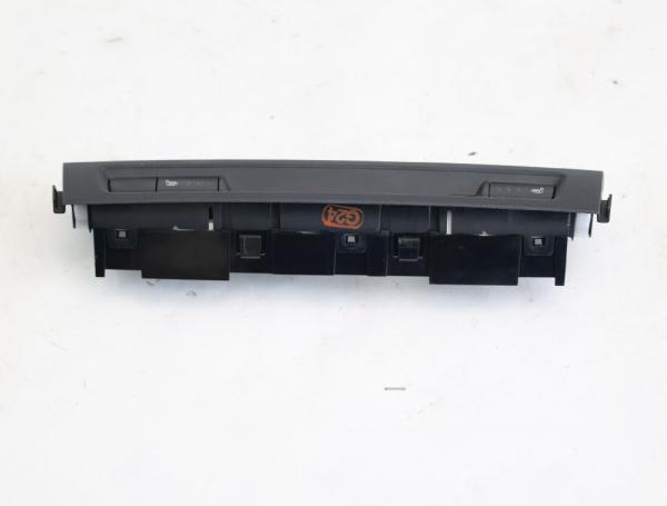 Schalter Sitzheizung BHR155260 Mazda 3 BM