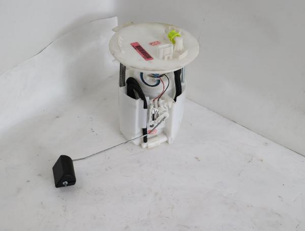Benzinpumpe mit Geber KA2921005821 Mazda 3 BM