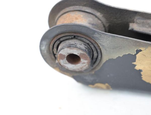 Querlenker hinten rechts BJS728300B Mazda 3 BM