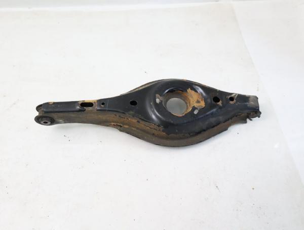 Querlenker hinten rechts BJS728300B Mazda 3 BM