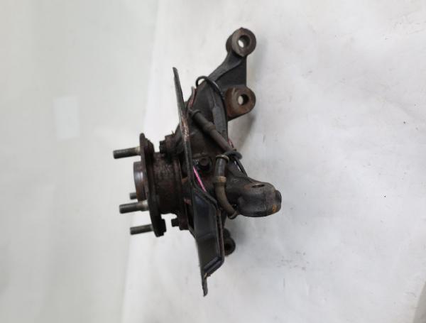 Achsschenkel vorn links BJS733031 Mazda 3 BM