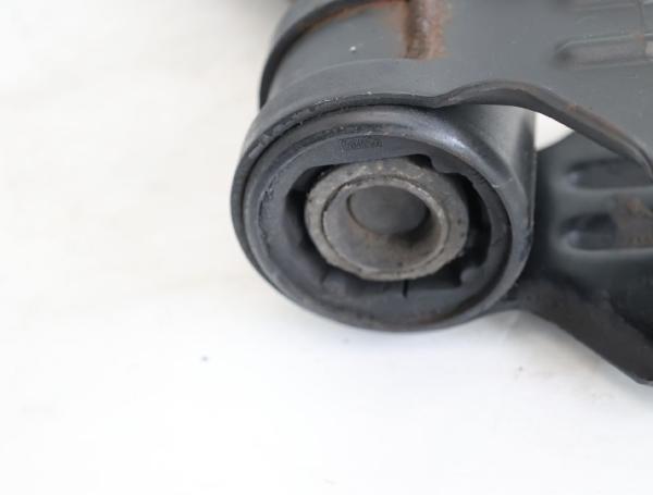 Querlenker vorn links AV613A262DA Volvo V40 CROSS COUNTRY 526