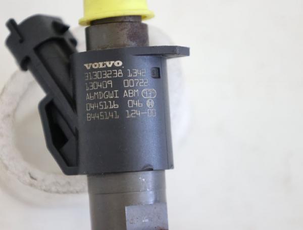 Einspritzduese (Diesel) Zylinder 1 0445116046 Volvo V40 CROSS COUNTRY 526