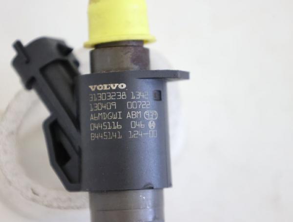 Einspritzduese (Diesel) Zylinder 4 0445116046 Volvo V40 CROSS COUNTRY 526