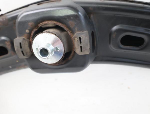 Achse hinten 1693500100 Mercedes B-KLASSE W245