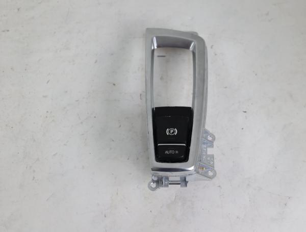 Schalter Parkbremse 61319189064 BMW 5er Touring F11