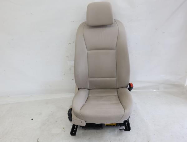 Sitz vorn rechts 52107260499 BMW 5er Touring F11