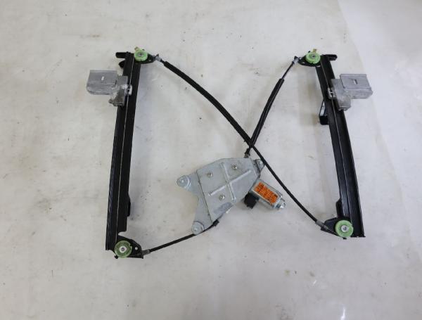 Fensterheber elektrisch 3trg. vorn rechts MBC2940 Ford STREETKA RL2
