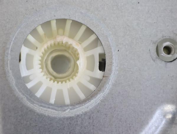 Fensterheber elektrisch hinten links 834701P010 Kia VENGA